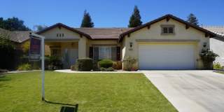 Spacious 2,294 Sq. Ft. Northwest Bakersfield Home! Gallery 1