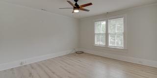 639 South Poplar Unit C Gallery 85