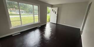 Charming Home Available – Won’t Last Long! Gallery 12