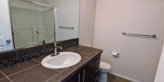 North Lynnwood Spacious Townhome with 2 car garage Gallery 12