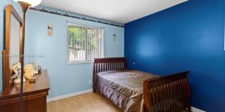 3047 N Oakland Forest Dr Gallery 9