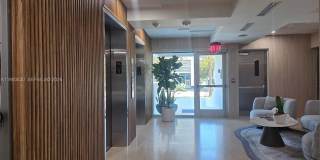 5880 Collins Ave Gallery 18