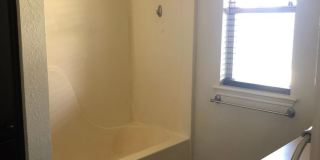 Adorable 3 Bedroom/ 2 Bath - Available November!! Gallery 8