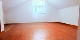 516 N Washington St Gallery 1