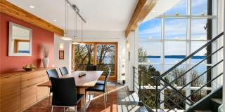 Architectural Seattle Masterpiece with Panoramic Water Views Gallery 20