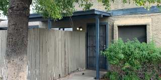 Wonderful 2 bedroom 1.5 bath unit in Chandler Gallery 1