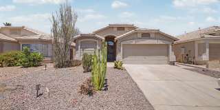 3 bed, 2 Bath Beautiful Entrada Mountainside home Gallery 1