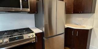 412 Pleasant Street Gallery 1