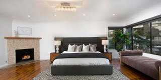 1733 Sunset Plaza Dr Gallery 42