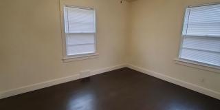 Free standing home just 2 blocks from Central and Mclean Free standing home just 2 blocks from Central and Mclean Gallery 11