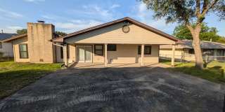 Leon Valley Gem!! Gallery 53