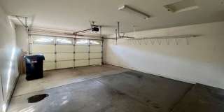 Unfurnished, 1-year long-term rental Gallery 23