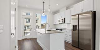 596 WATERMANS DR Gallery 12