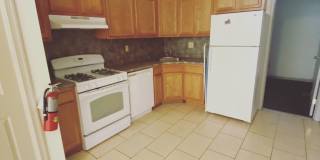 4 Bedroom House steps from Temple University Gallery 2