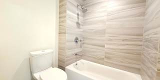 Very Unique Spacious Two Bedroom - Two bath luxury Condo with Views and Pool Gallery 22