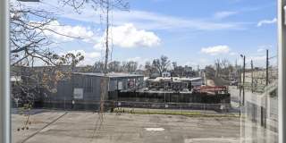 902 E Jefferson St Gallery 28