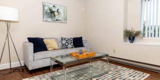 Vandenburgh Place Gallery 13