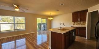 Seven Oaks 2/2.5 Townhouse Gallery 5