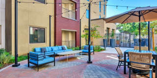 Downtown Ontario Luxury Apartments Gallery 90