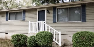 1552-2 Coombs Dr Gallery 1