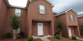 Townhome Available for August! Gallery 1