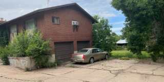 Beautiful home with 2 car garage. Gallery 1