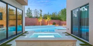 19 GARDEN RAIN Drive Gallery 37