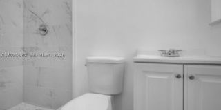 3811 NW 6th Pl Gallery 9