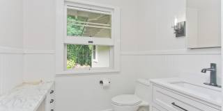 Rarely Available Private Estate in Manoa! Move in Ready! Gallery 15