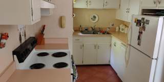 Spacious Furnished 3-4 Bedroom Home Near Dartmouth Gallery 1