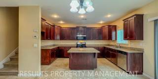 Beautifully Upgraded 3 Bedroom Gallery 1