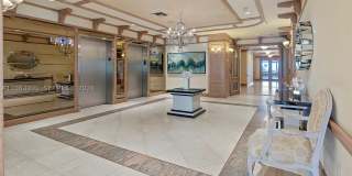 9455 Collins Ave Gallery 32