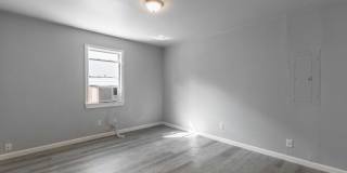 1812 E 13th St Gallery 4