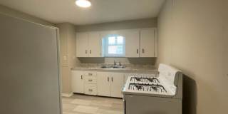 Cute 3-bedroom Home Near OTC and Drury! Gallery 15