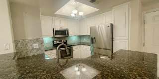 Beautiful 2 bedrooms + Den/Office or Bonus room, 2 bath condo in La Jolla for rent! Beautiful 2 bedrooms + Den/Office or Bonus room, 2 bath condo in La Jolla for rent! Gallery 1