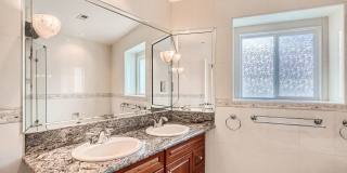 Updated 5-Bed Studio City Home on a Cul-de-Sac Gallery 10