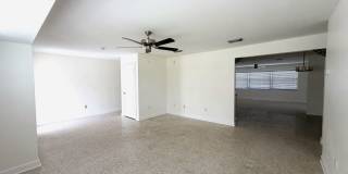 3/2/1 car garage in S. Ft. Myers Off Cypress Lake! Gallery 7