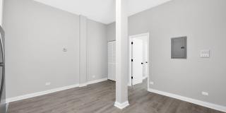 801 E Drexel Square Hyde Park Apartments Gallery 5