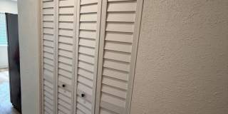 Renovated 2 Bedroom 2 Bath Apartment * A MUST SEE * Gallery 4