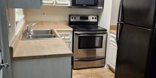 1 bed 1 bath townhome in the Heart of Spring Hill Gallery 5