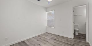 Detached 2 bed! Gallery 8