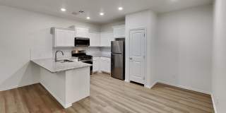 Welcome to Brand New Masonwood featuring this 3 Bedroom 2 Bath 2 Car Garage Duplex in a Great location close to the Broadway Extension and only 8 minutes from downtown OKC Gallery 7