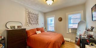 Awesome 4 bed 2 bath in Cambridge.... Gallery 29