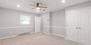 4 Bedroom Ranch w/ Fenced Yard Gallery 15