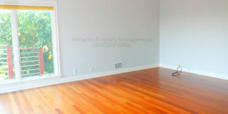 Must See Custom Home! Great Schools, Central A/C & Pets Negotiable! Gallery 11