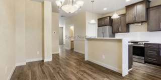 Freshly Remodeled 3-Story Townhome in a Gated Community — Blocks to MAX & Gresham Station Gallery 8