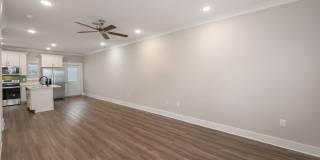 Spacious 3 Bedroom Townhouse with Community Pool! Gallery 7