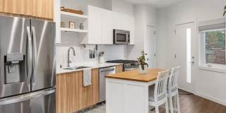 Greenwood Townhome Gallery 13