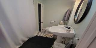 1618 Niles Avenue Gallery 21