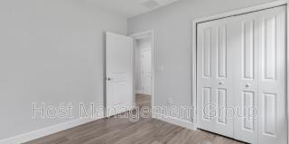 2226 Hilton St. Gallery 20